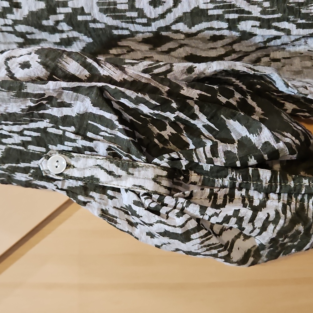 Ruby Rd. | Abstract Patterned Sheer Top | Medium - Picture 3 of 4